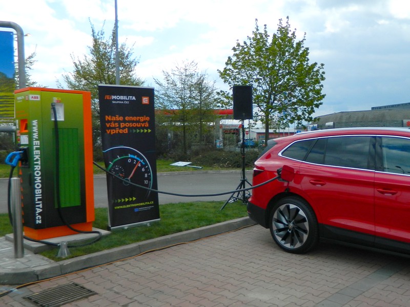 Nejen gigafactory může pomoci automobilovému průmyslu v ČR